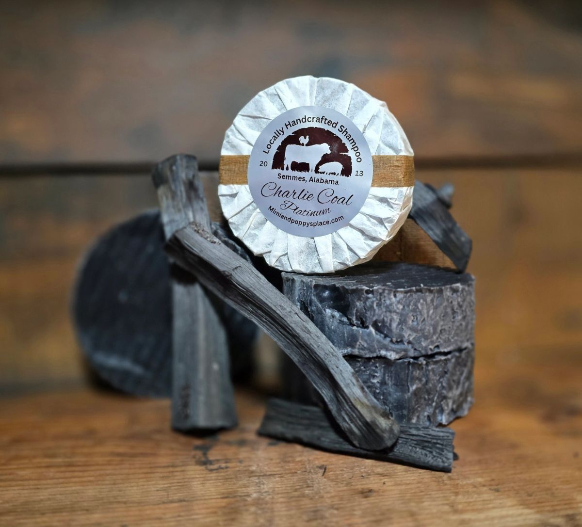 Mimi and Poppy's Place Charlie Coal Platinum shampoo bar, supplier photo 3