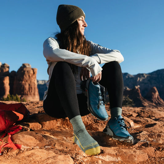Women’s Hiker Quarter Midweight Hiking Socks With Cushion- Darn Tough