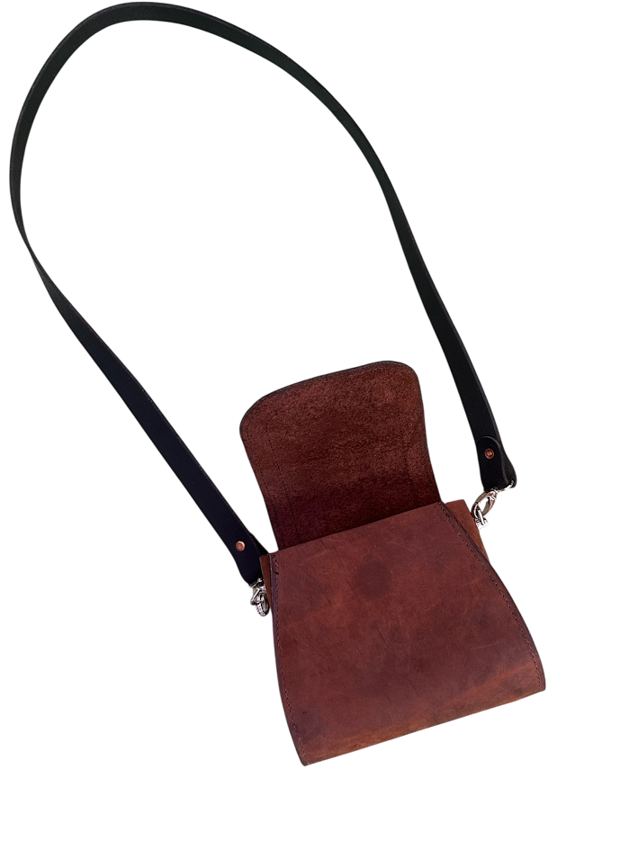 The Wilebak Flower Crossbody Purse