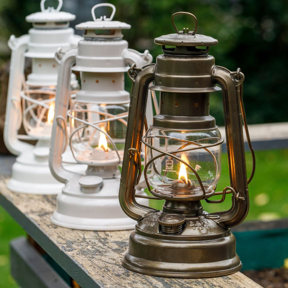 Feuerhand Baby Special 276 Hurricane Lantern – 20 Hour Oil Lamp