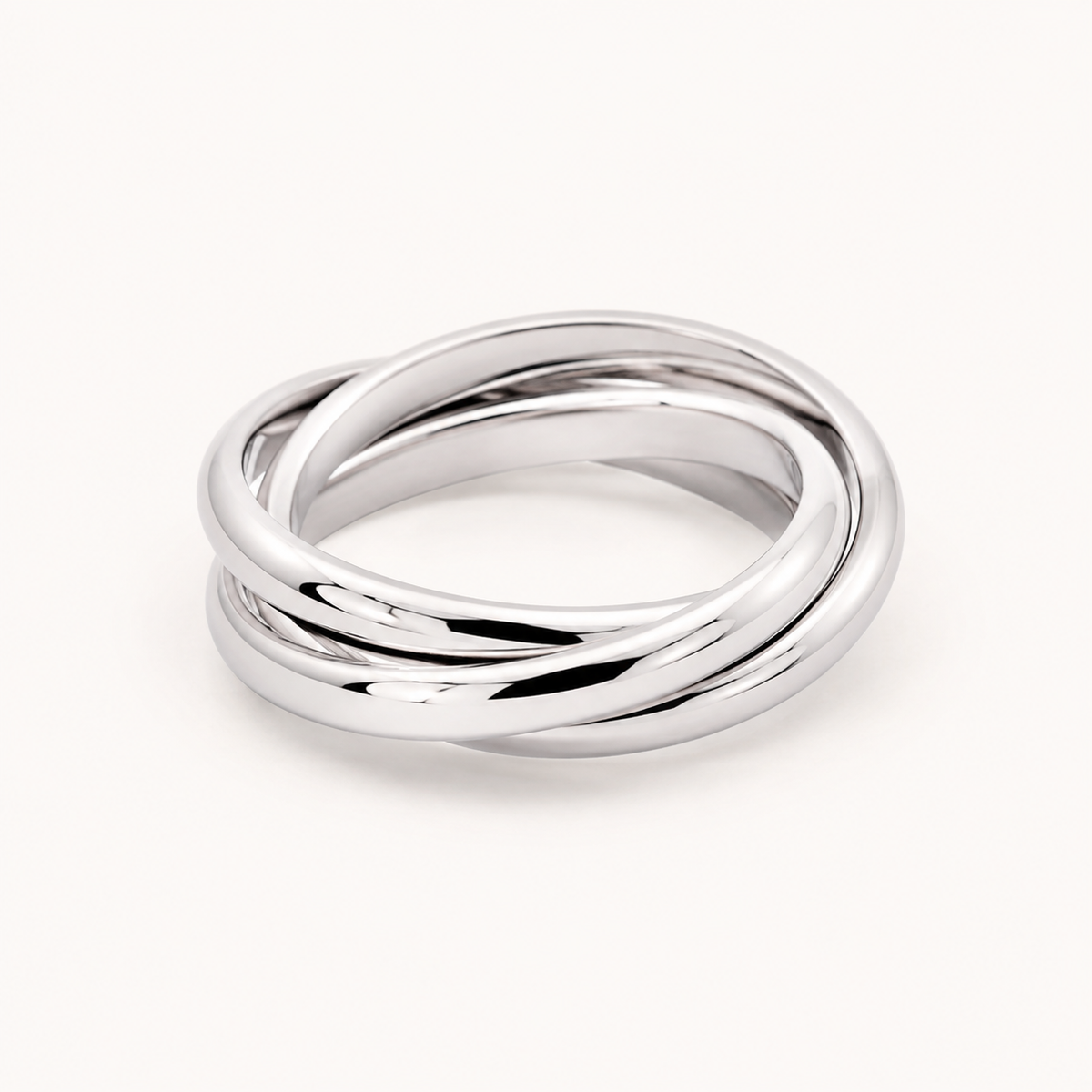 Willow + Wren Everly Interlocking Ring in polished silver finish