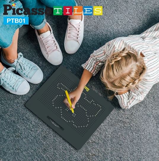 PicassoTiles Freestyle Magnetic Drawing Board
